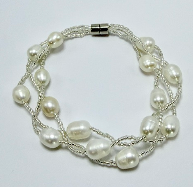 Water Pearl Bracelet